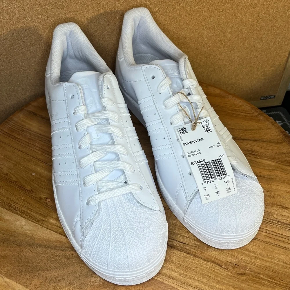 Adidas
Superstars 2
Brand new - Picture 3 of 9